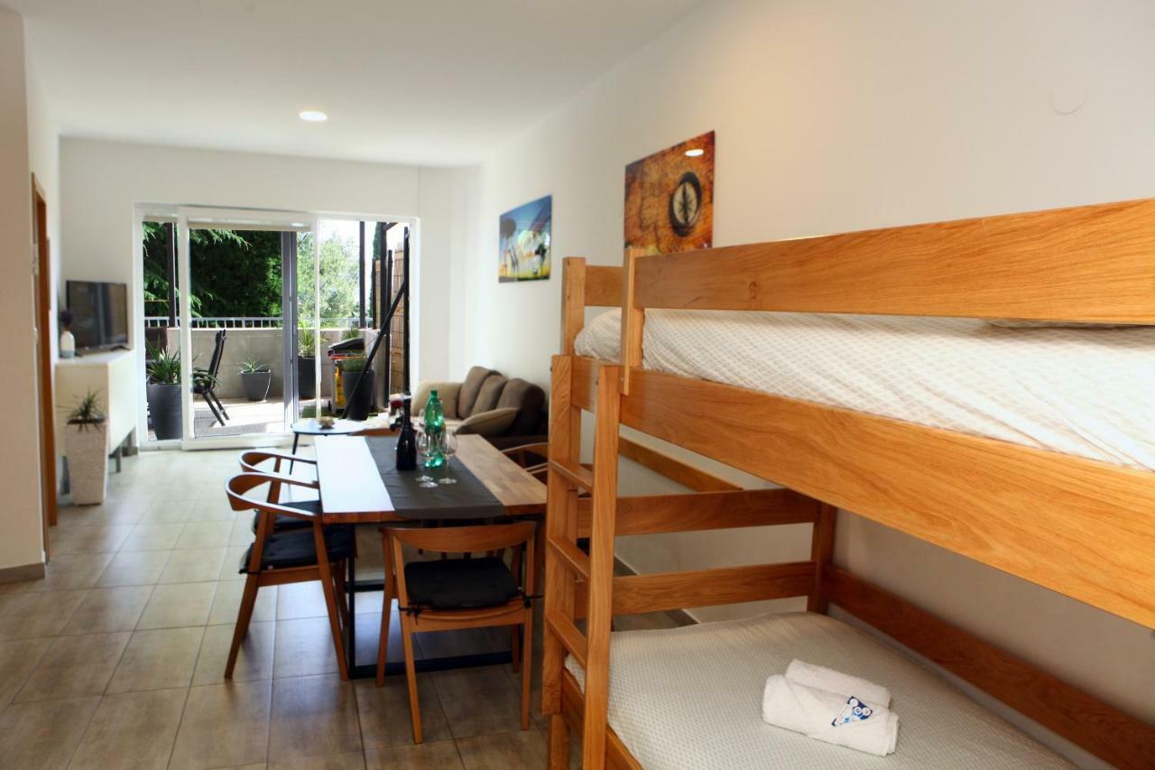 Trendy Apartment Izola Js Luaran gambar