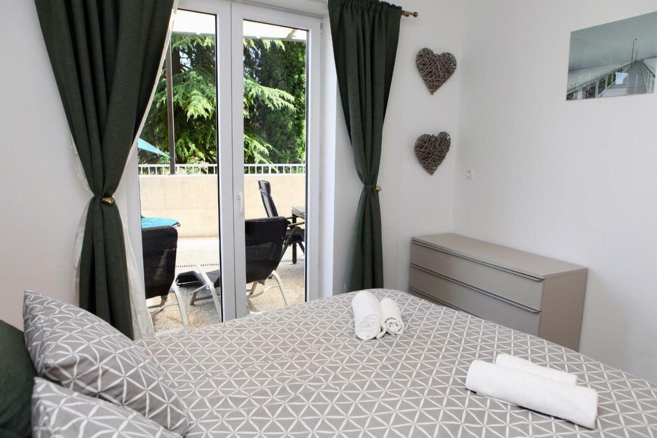 Trendy Apartment Izola Js Luaran gambar